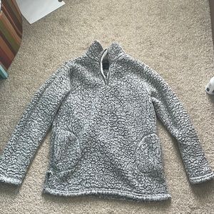 Love Tree women sweater size medium